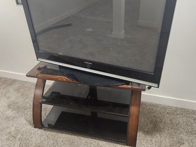 50" TV