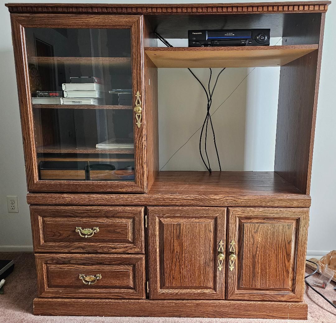 Entertainment Center - in Taylorsville