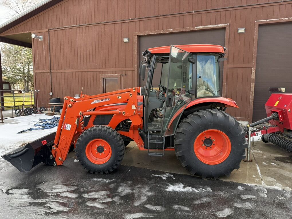 2019 Kioti RX7320 Tractor Cab with Loader