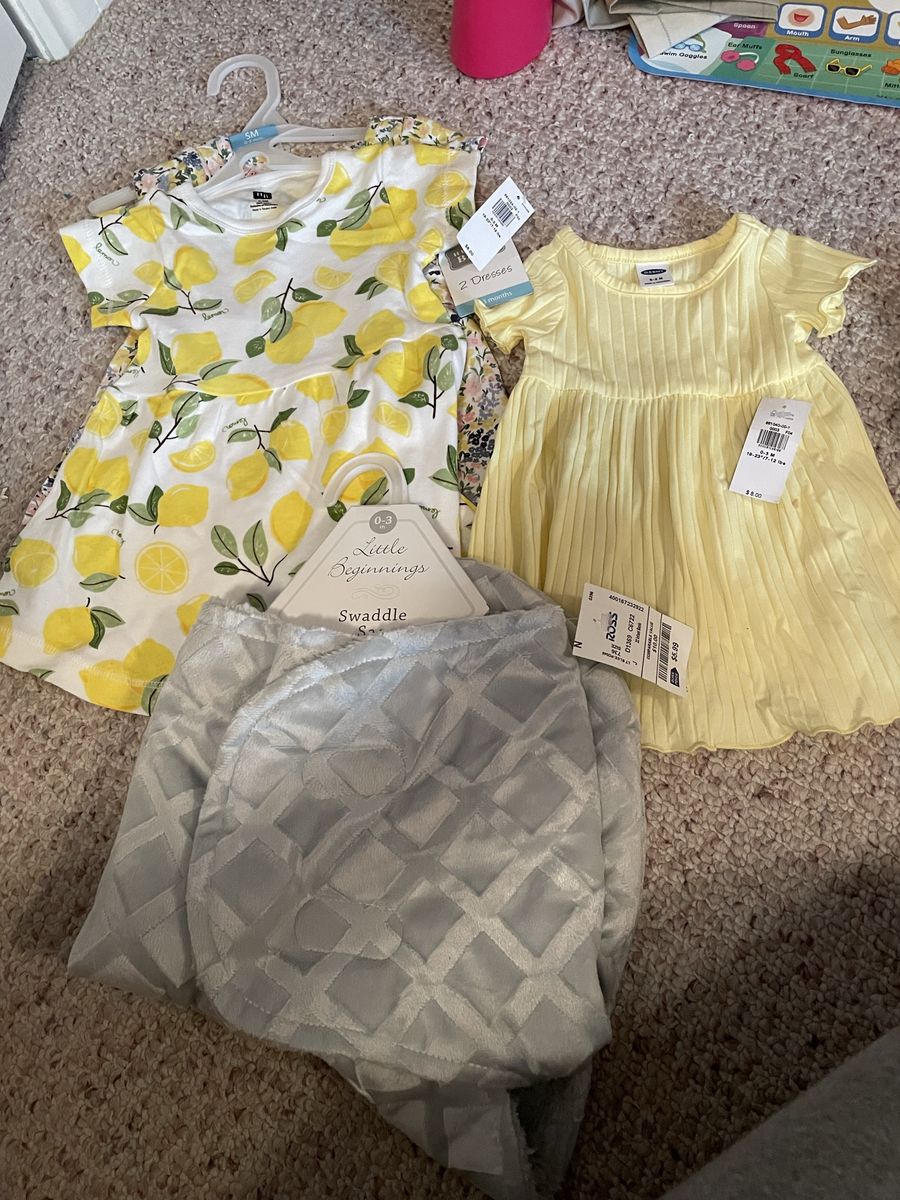 Gap 0-3mo. Girl dresses and swaddle sac
