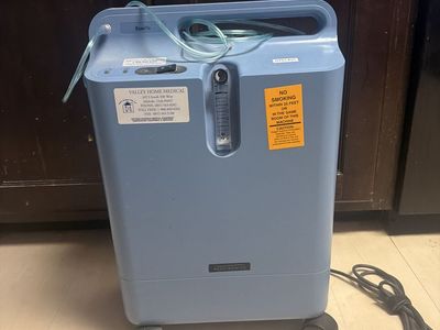 Respironics EverFlo Oxygen Concentrator - Home Medical Equipment