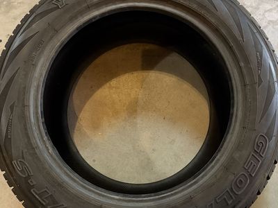 255/55 R18 Yokohama Geolander H/T-S