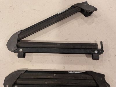 Yakima Ski or Snowboard Rack
