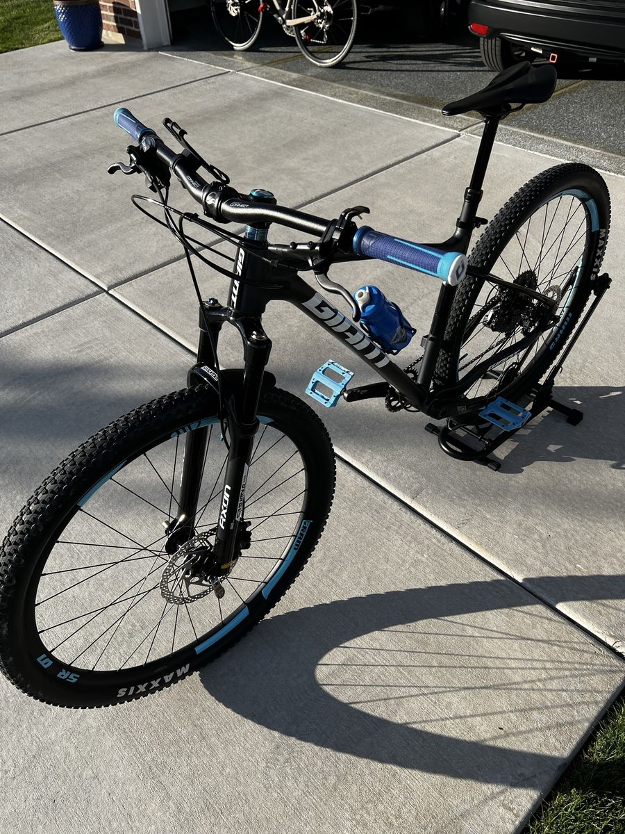 Giant Mountain Bike