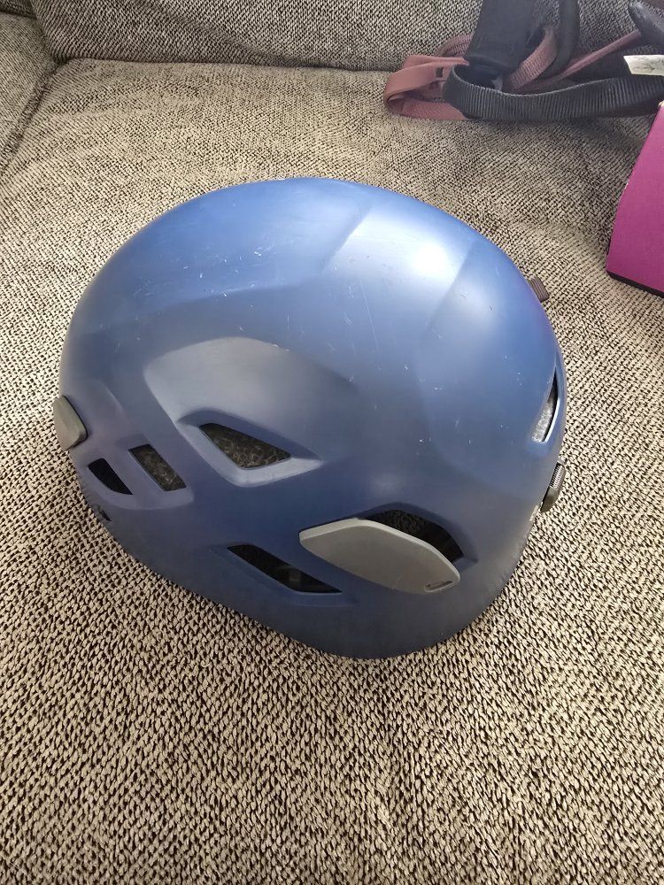 men's half dome rock climbing helmet size med