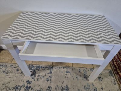 Super cute Chevron gray and white girls desk.