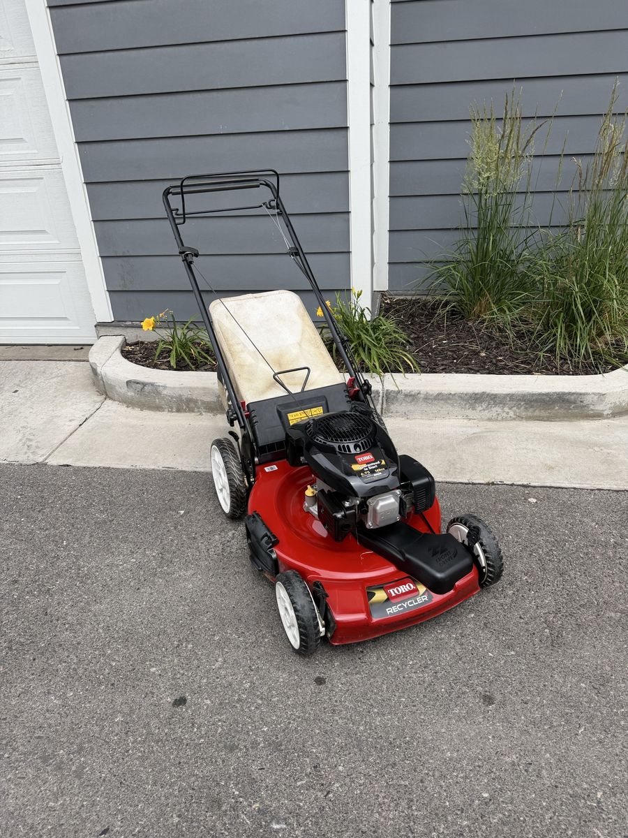 Toro Recycler Self Propelled Lawn Mower