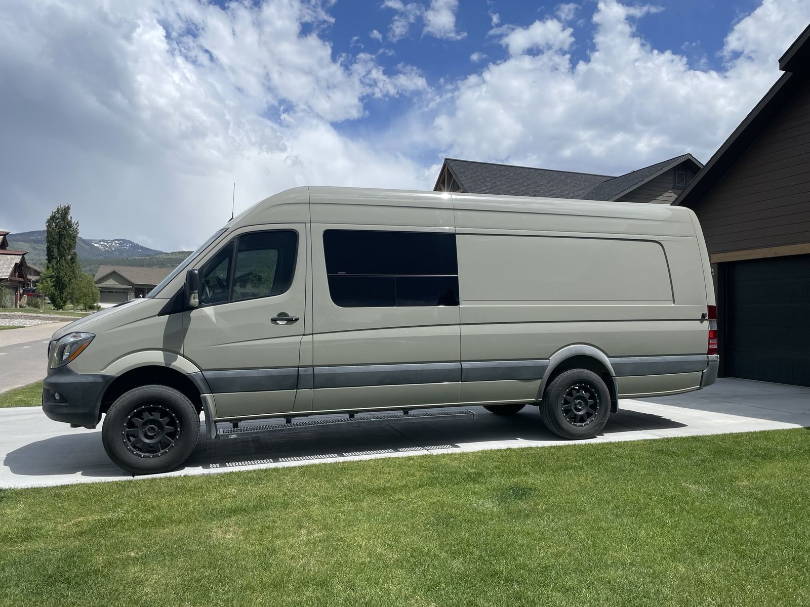 2016 Freightliner Sprinter 2500