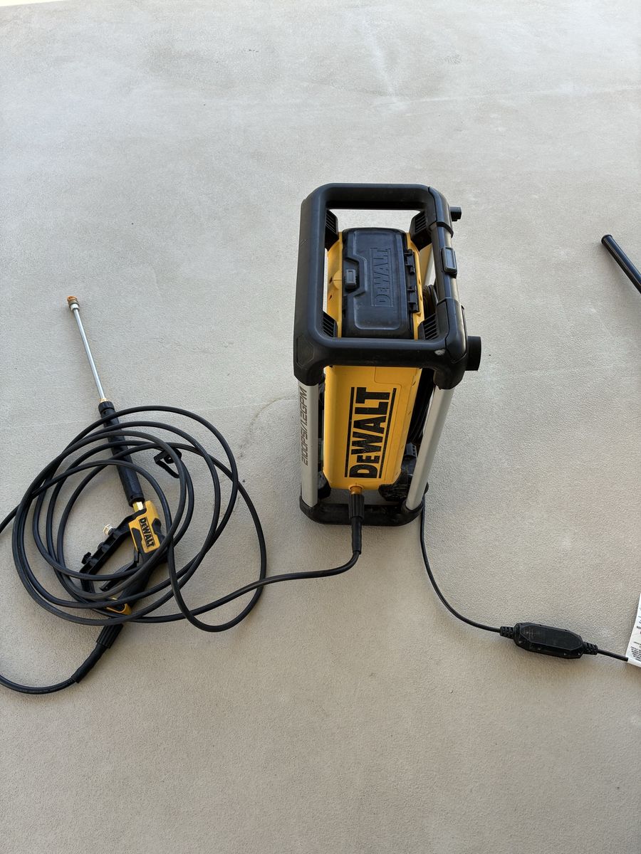 DEWALT DWPW2100 Electric Pressure Washer