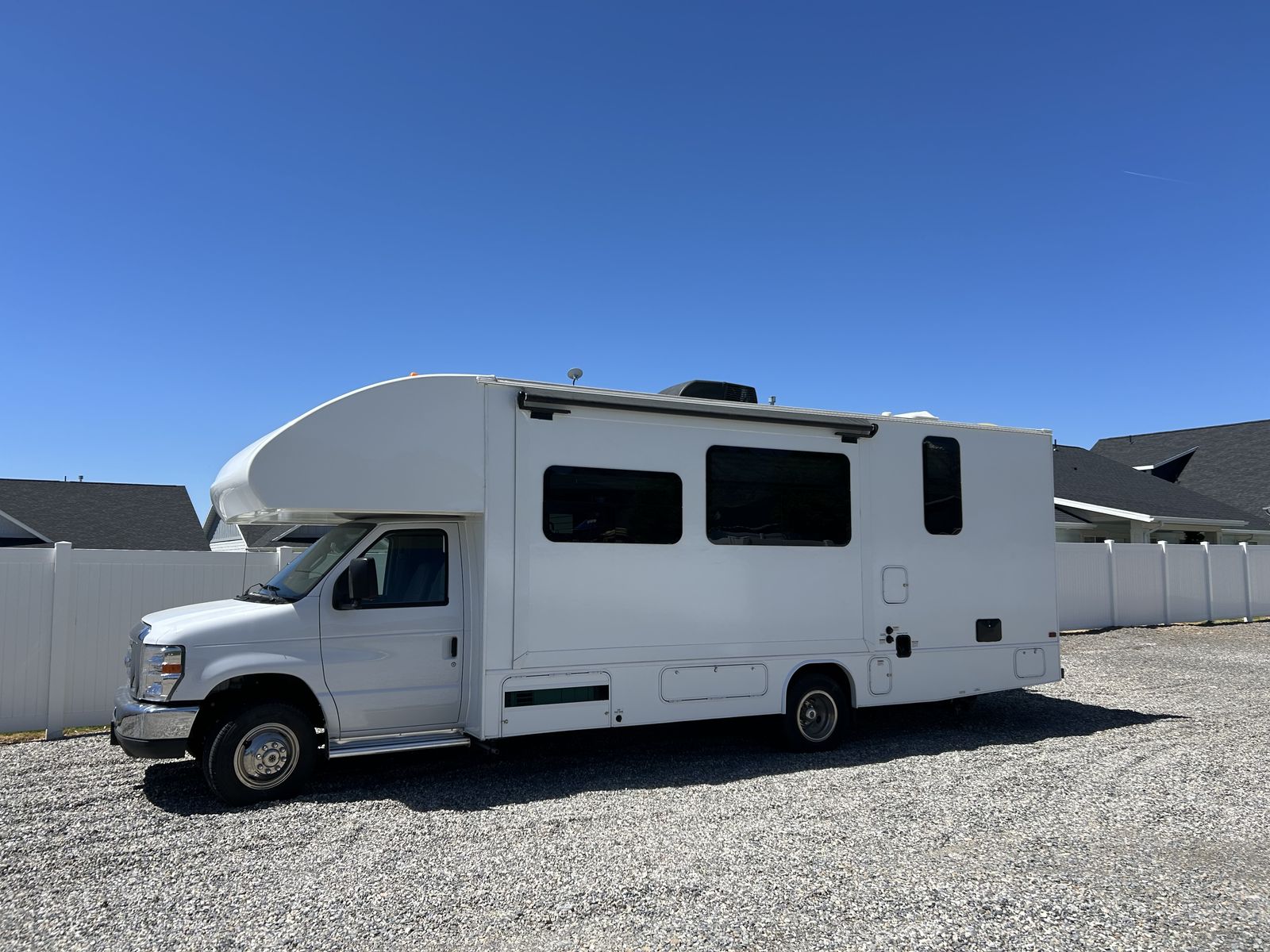 2019 Jayco Redhawk Ecoline 26XD – Like New, Only 4,169 Miles!