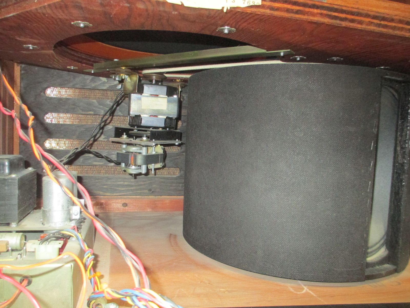 Main image 8