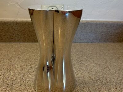 Nambe Kissing Salt And Pepper Shakers