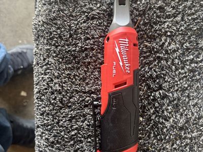 Milwaukee 3/8 Ratchet