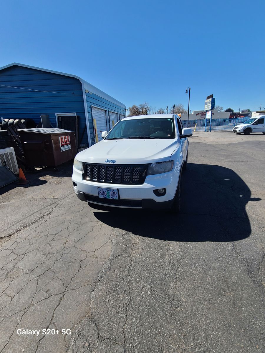 2013 JEEP GRAND CHEROKEE Laredo