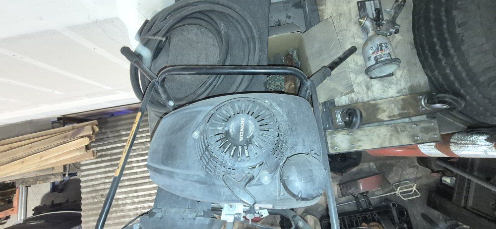 Main image 3