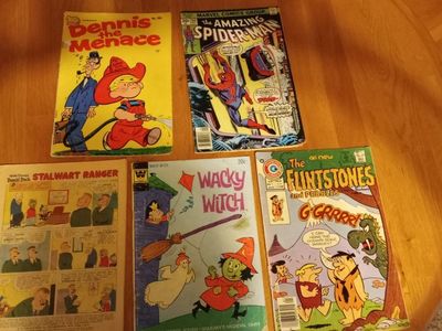 Vintage Comic Book Lot: Amazing Spider-Man, Dennis the Menace, Flintstones, Donald Duck, Wacky Witch - Used
