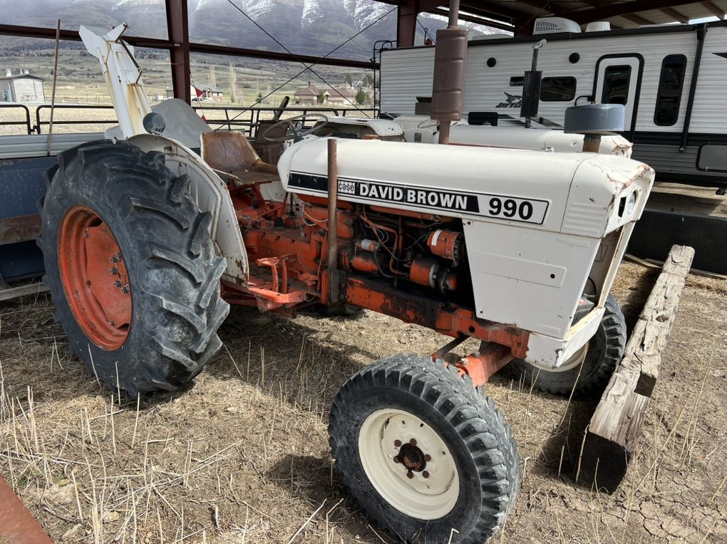 David Brown 990 Tractor Parting Out