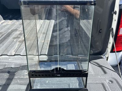 12"x12"x18" Exoterra Terrarium