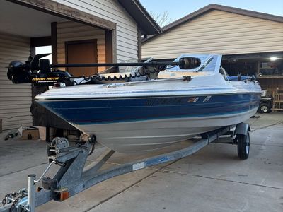 17ft Bayliner W/Ipilot and Active Target Sonar