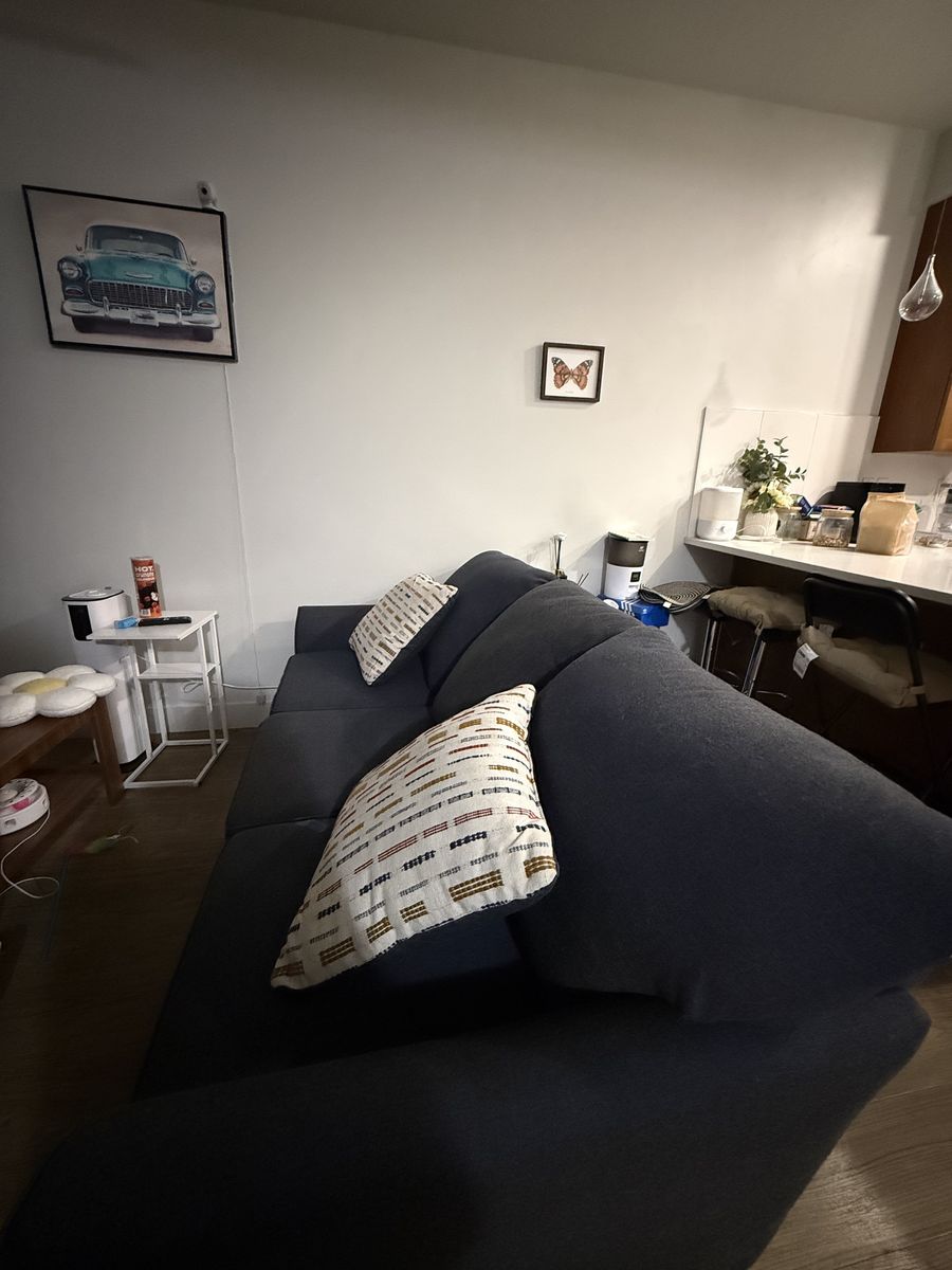 Main image 3
