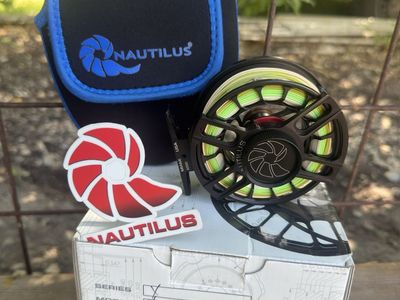 Nautilus X-Series XM Fly Reel - Black, Lightly Used with SA Amplitude Smooth MPX WF5 Line