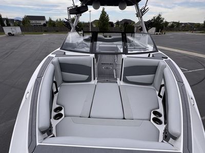 2022 Axis T250 with M6