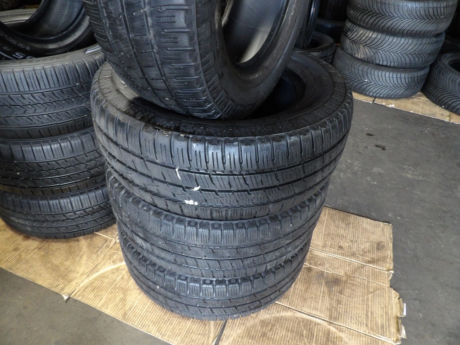 235/65R16C TOYO CELSIUS CARGO SET OF USED TIRES