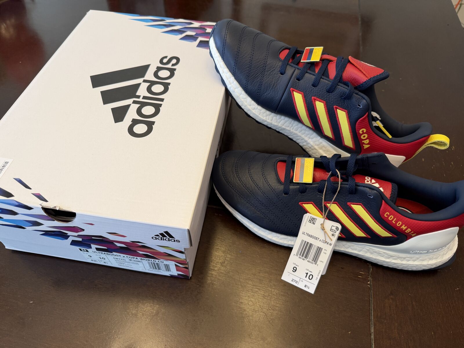Brand new Adidas Ultraboost size 9 for M for 10 for F