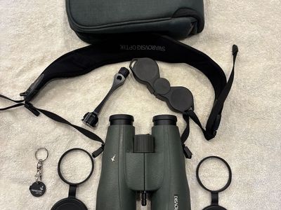 Swarovski Optik SLC 15x56 Binoculars with Carrying Case & Strap - Excellent Condition