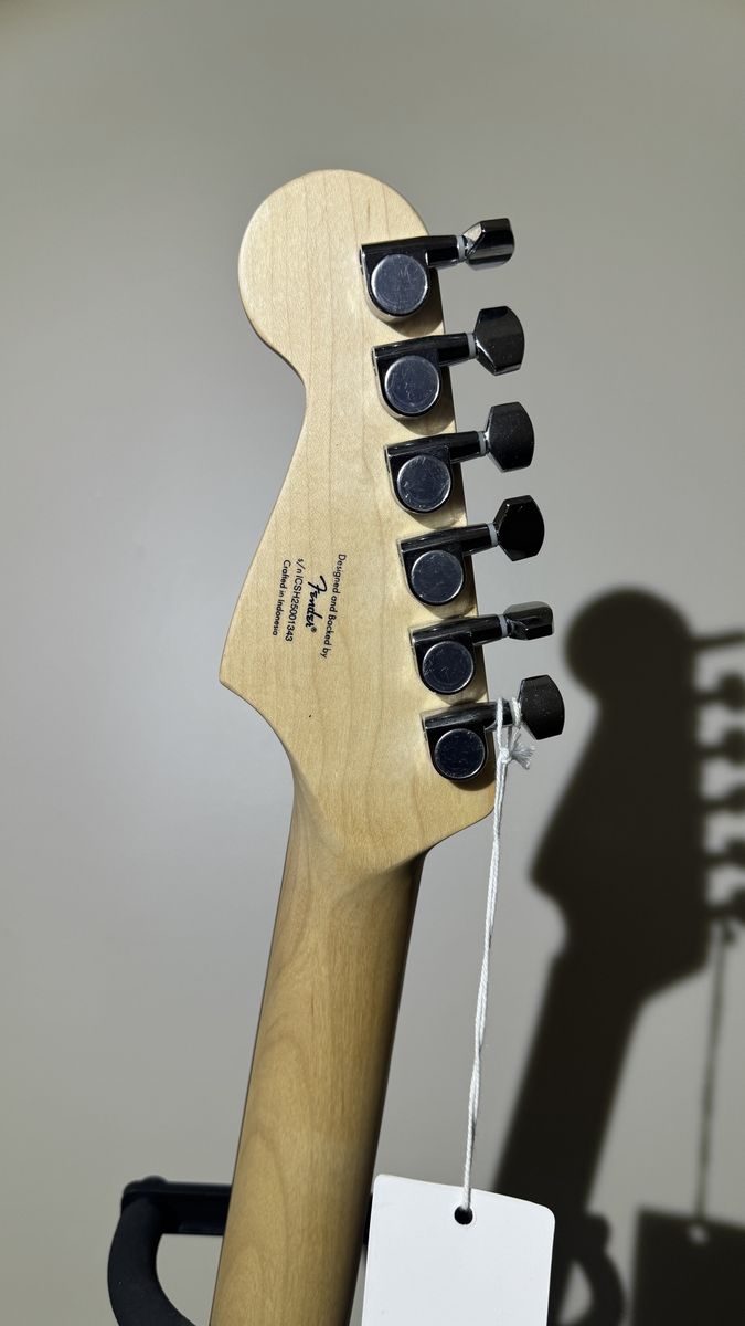 Main image 6