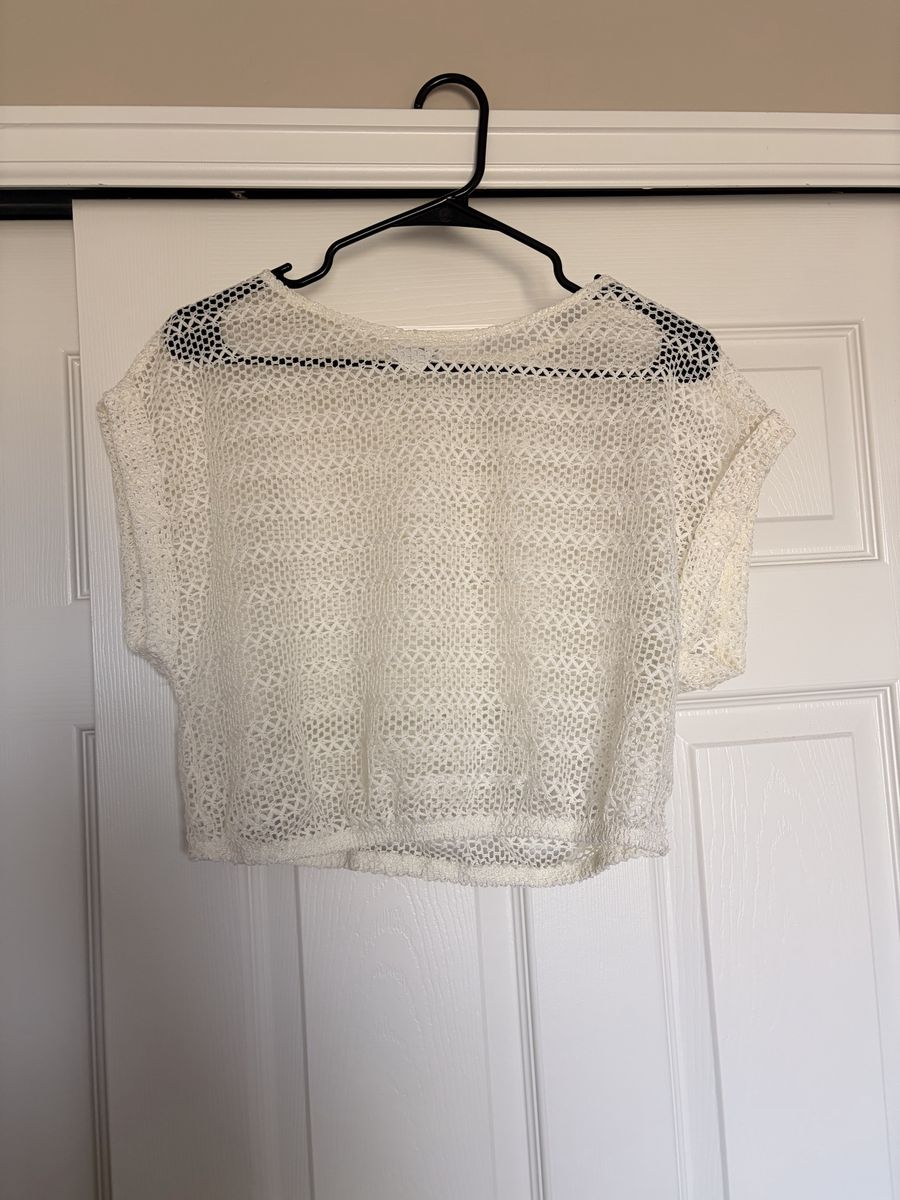 No Boundaries Women's L (12-14) White Crochet Knit Short Sleeve Crop Top