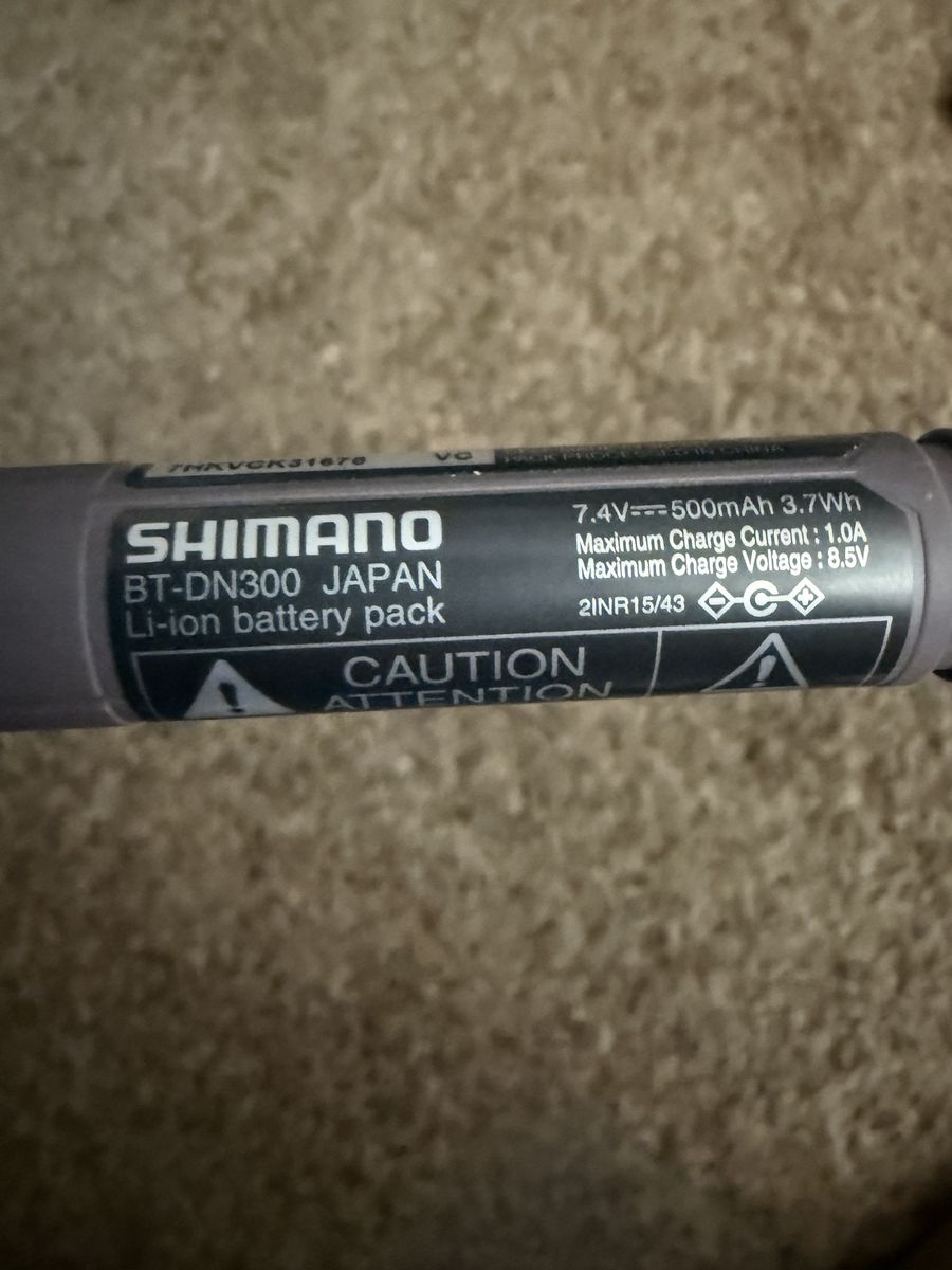 Shimano BT-DN300 Di2 E-Tube Li-ion Battery Pack with Charging Cable - 7.4V, 500mAh