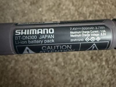 Shimano BT-DN300 Di2 E-Tube Li-ion Battery Pack with Charging Cable - 7.4V, 500mAh