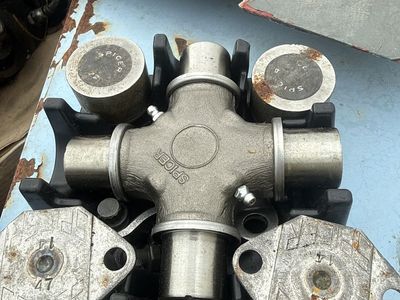 Spicer U-Joint Universal Joint Driveline Component - Used, Good Condition