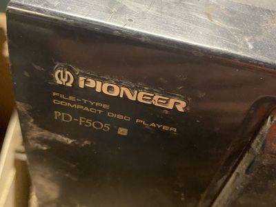 Older home stereo equipment/boom box speaker that pair with them