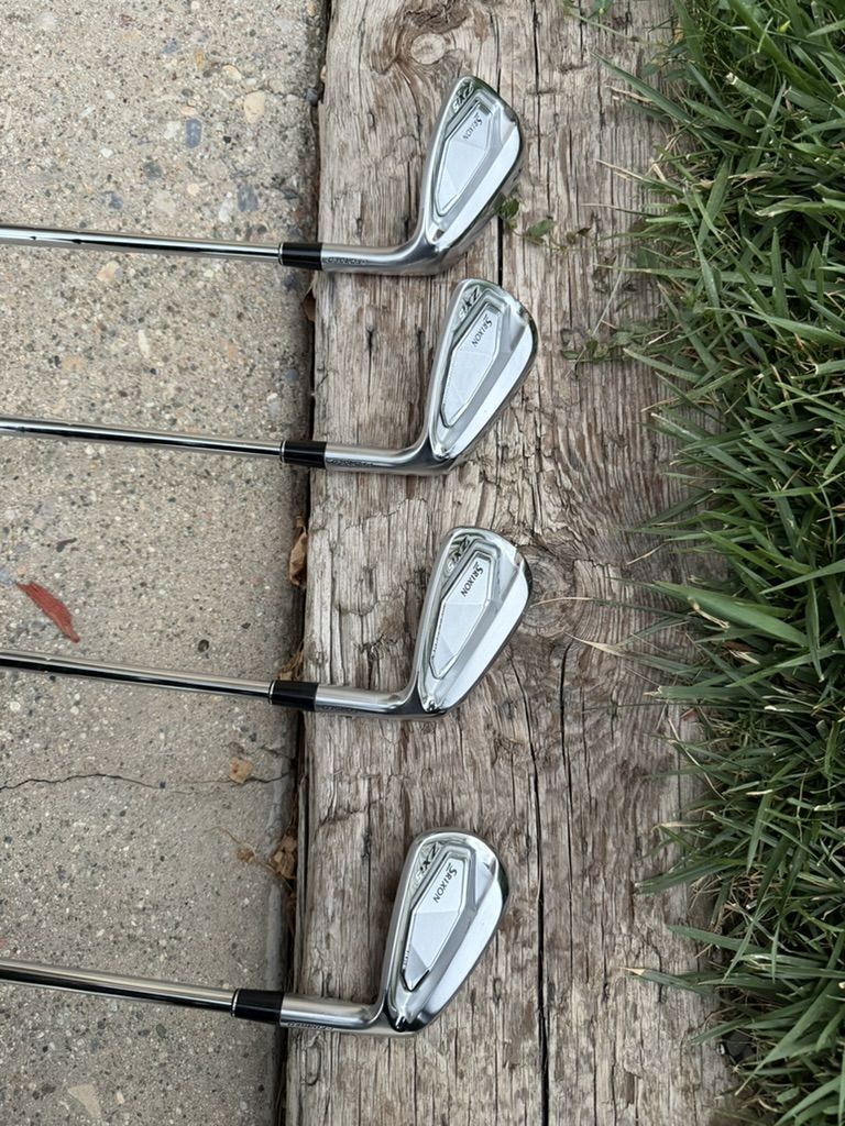 Srixon ZXi5 AW-8iron (4 clubs)