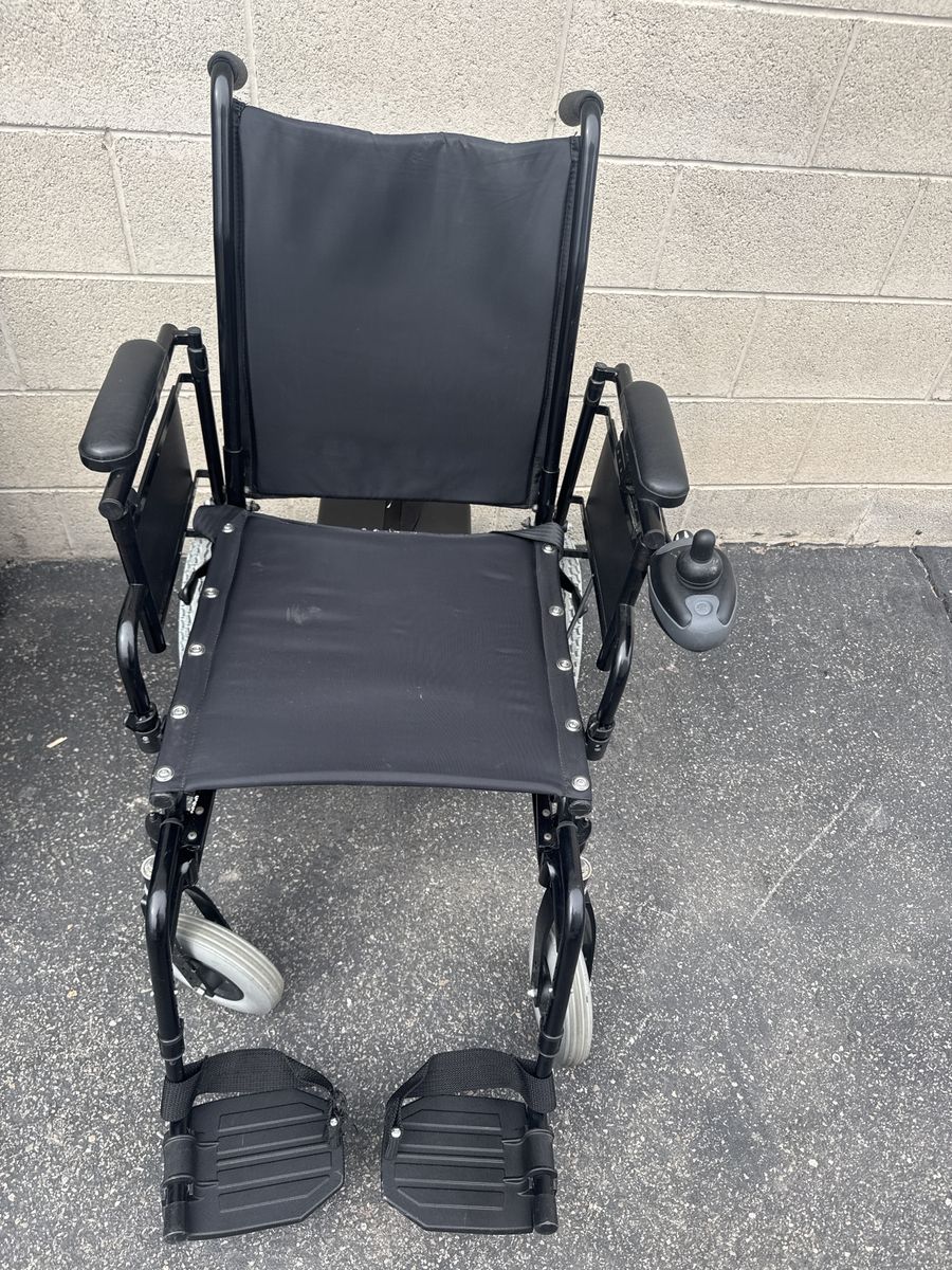 Invacare P9000 XDT Electric Power Wheelchair Black