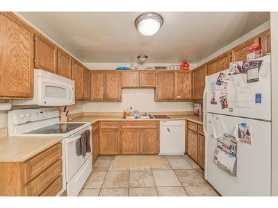 One woman's contract available at BYU for Middle Cambridge on condo row (737 E 750 N #1) for 2026-2027 school year.
