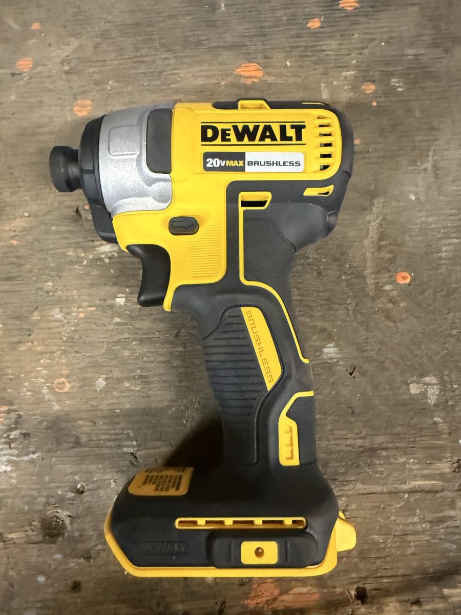 New DEWALT DCF787 20V MAX Brushless 1/4" Cordless Impact Driver