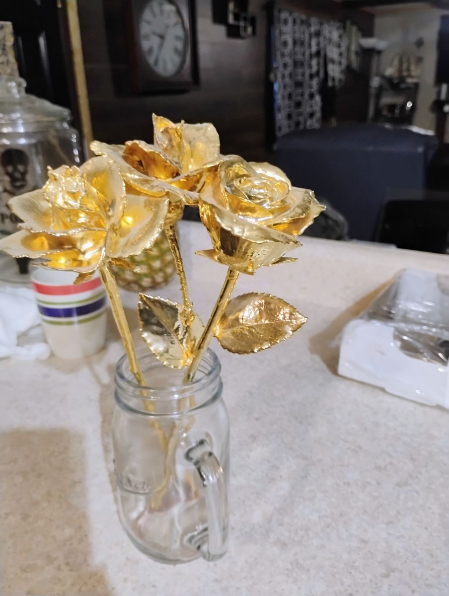 3 24k Gold Dipped Roses