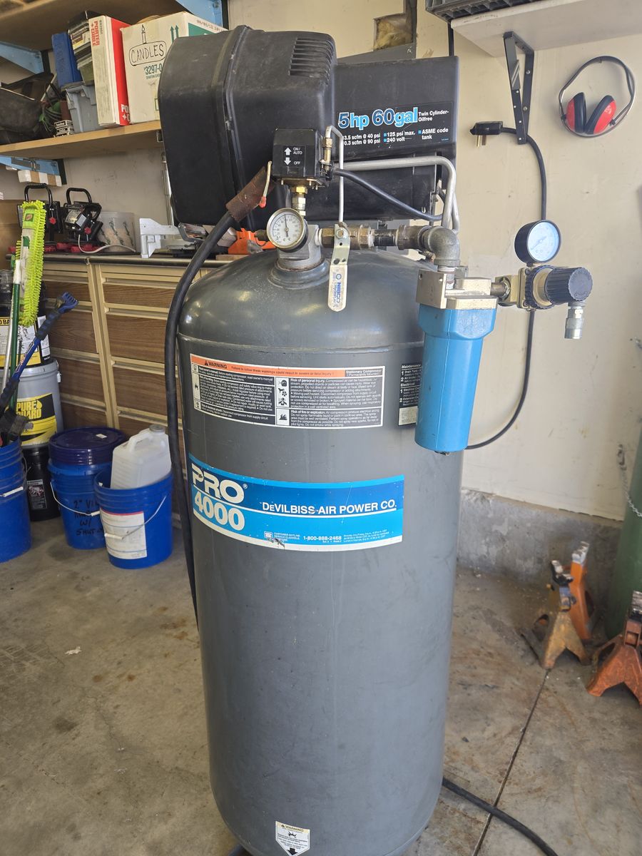 240V 5 HP 60 Gal Shop Compressor