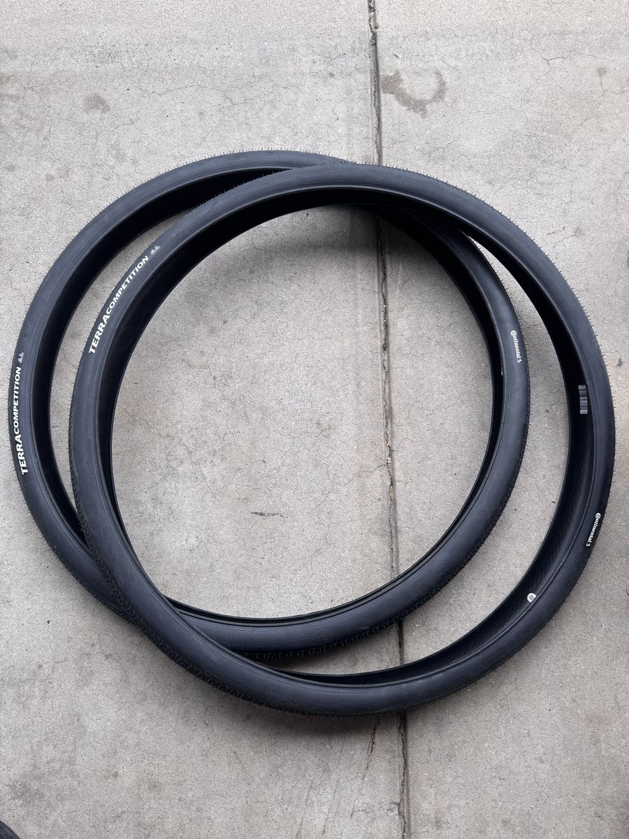 Continental Terra competition 700x45 tubeless gravel tires brand new
