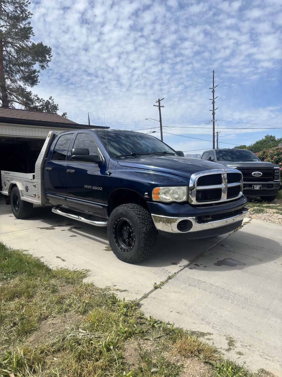 2004 DODGE RAM 2500 SLT