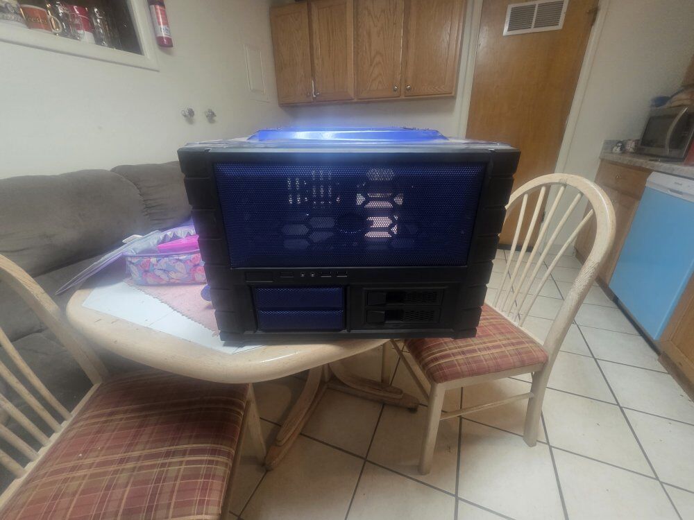 new case with snapon logo on sides