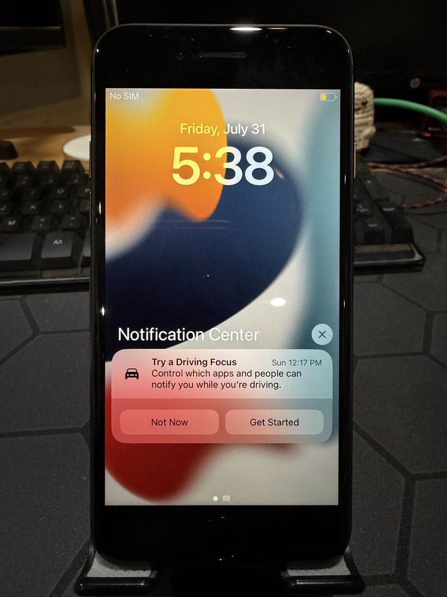 Apple iPhone 8 - 64GB - Space Gray