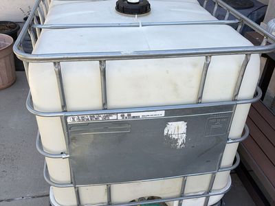 275 Gallon Water Storage Tank