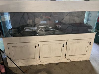 125 gallon fish tank with Stand