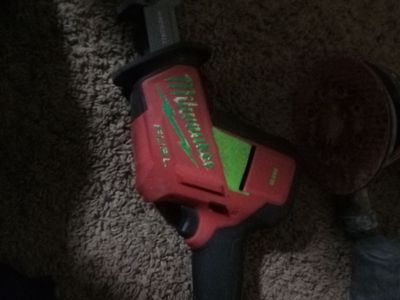 Milwaukee hacksaw, Sander 18v