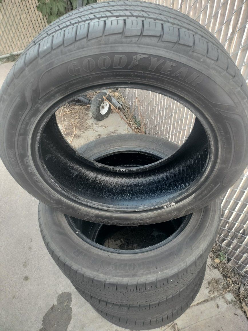4 tires Goodyear