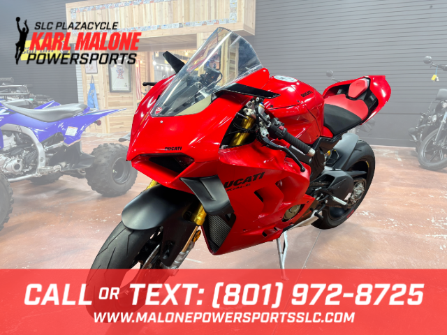 2022 Ducati Panigale V4 S - UD01937-C
